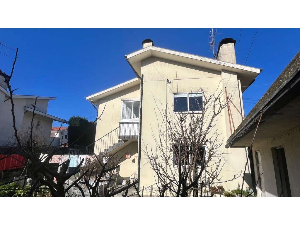 Moradia T3 usada em Lourosa com Terreno - Grande imagem: 5/30