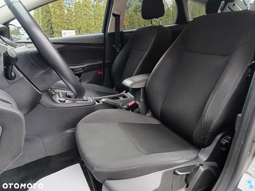 Ford Focus 1.6 Trend - 12