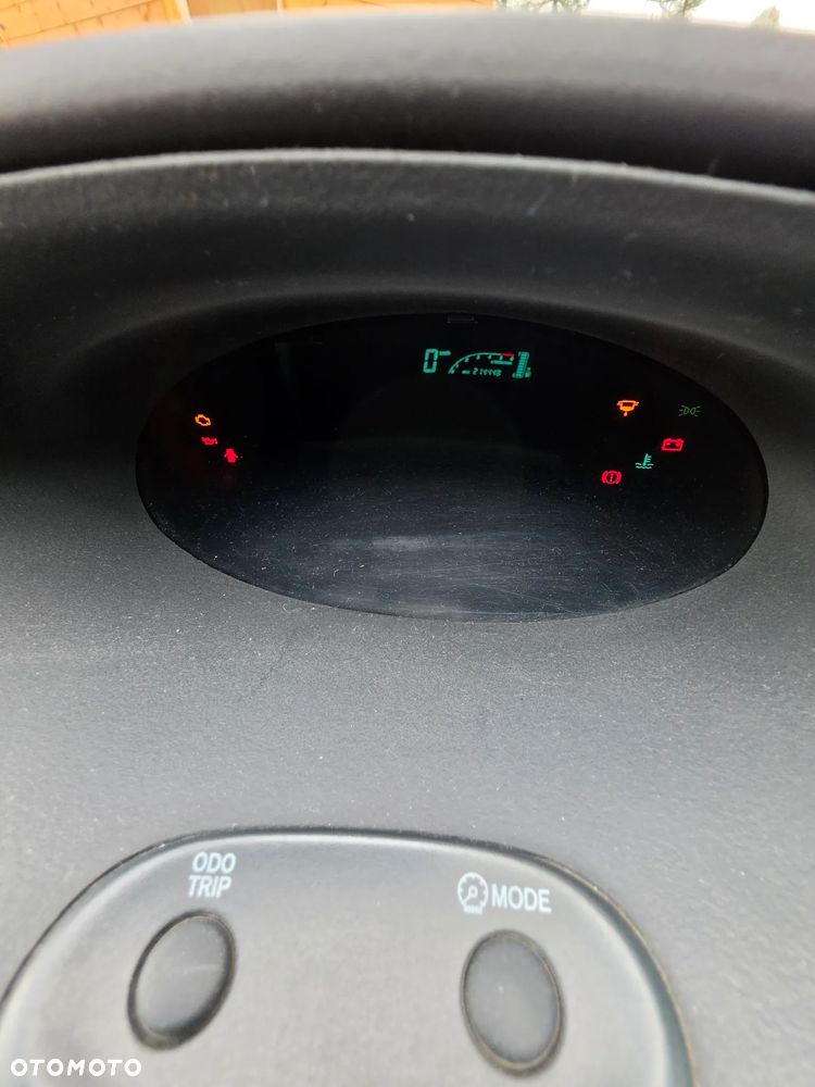 Toyota Yaris 1.4 D-4D Sol - 5