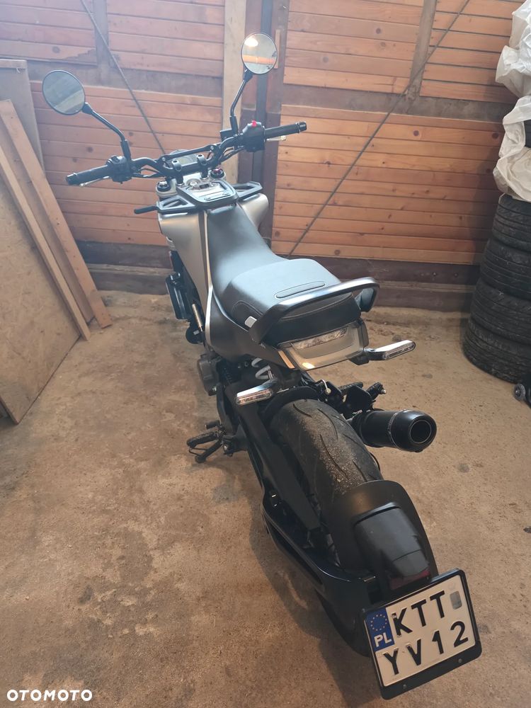 Husqvarna Vitpilen - 10