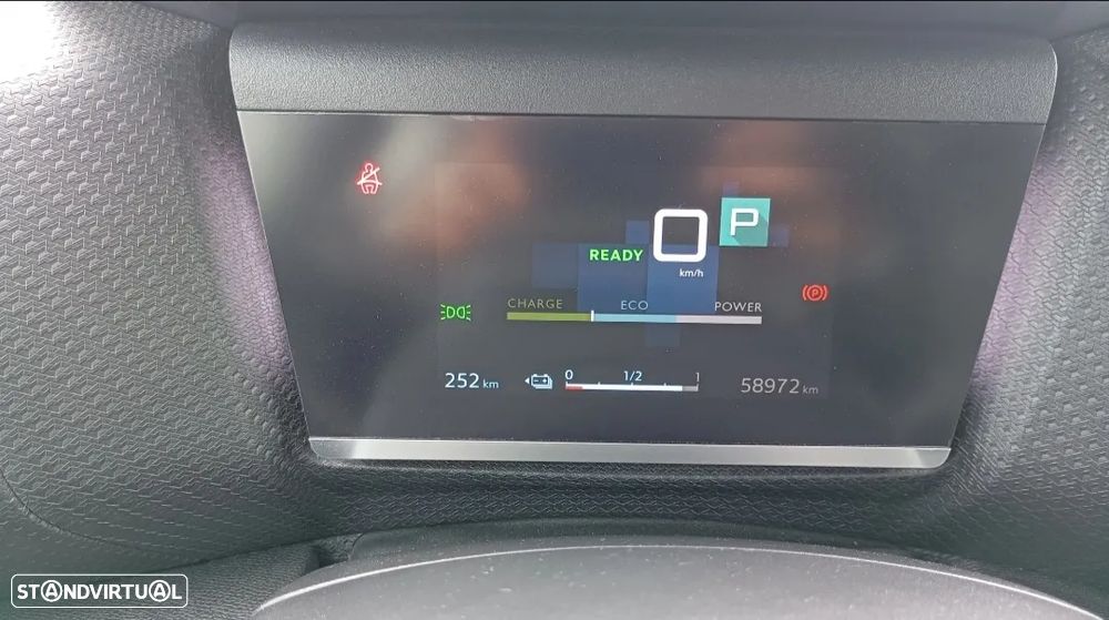 Citroën e-C4 50 kWh E-Series Collection - 11