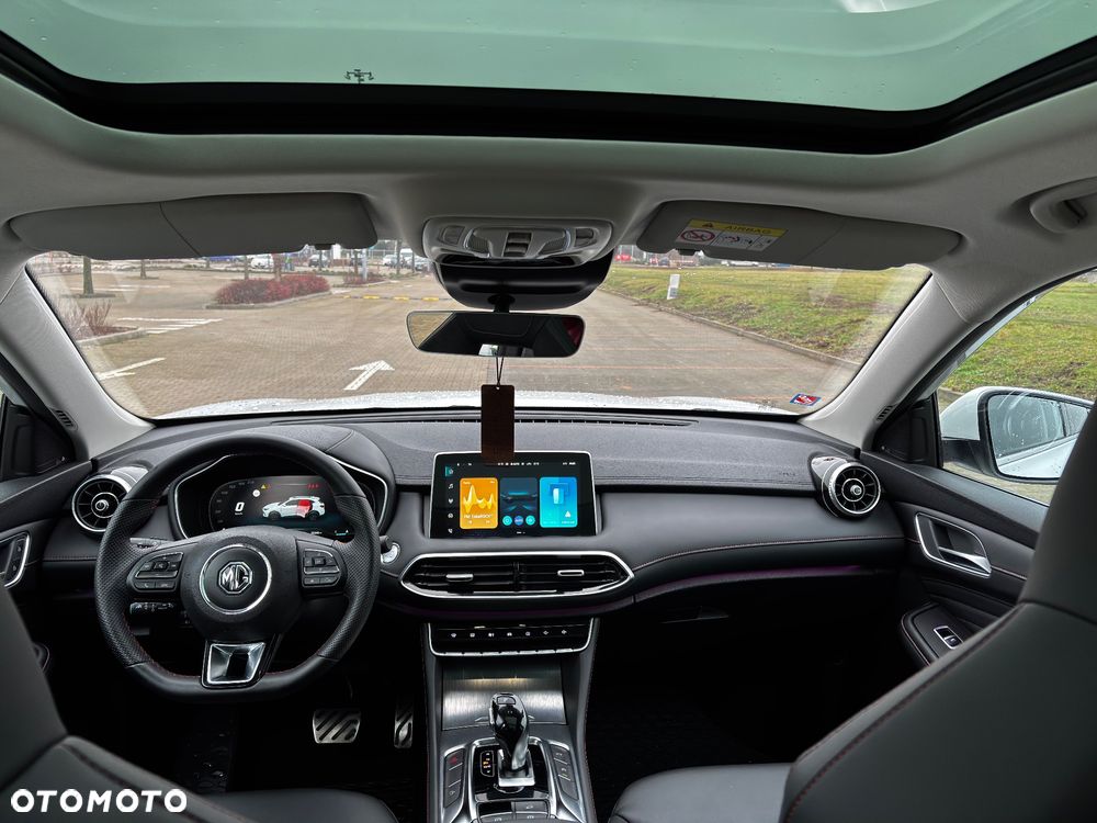 MG HS 1.5 T-GDI Exclusive DCT - 9