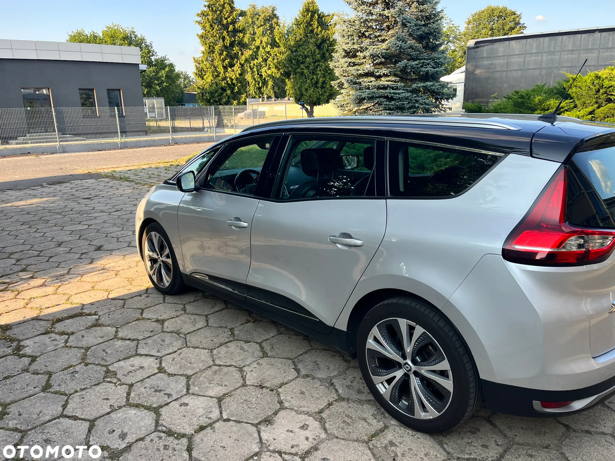 Renault Scenic - 4