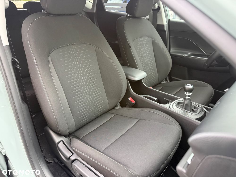 Hyundai Kona - 17