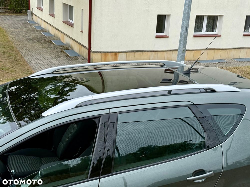 Peugeot 407 SW 140 Premium - 13