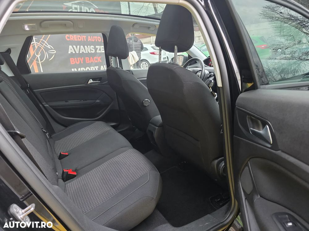 Peugeot 308 1.2 L PureTech Turbo S&S Allure - 13