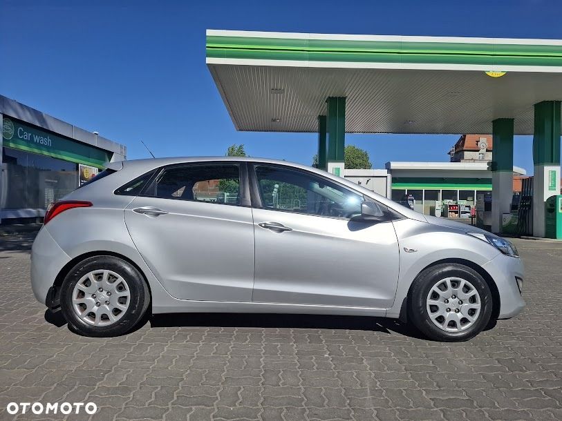 Hyundai i30 1.4 Comfort - 8