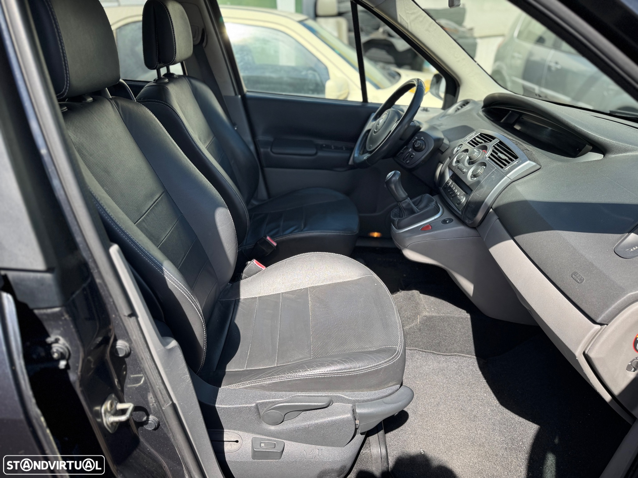 Renault Scénic 1.5 dCi Dynamique - 13