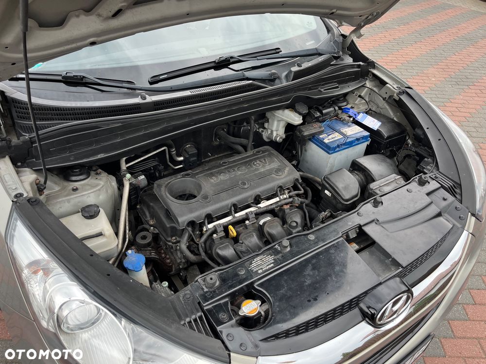 Hyundai ix35 2.0 2WD Style - 35