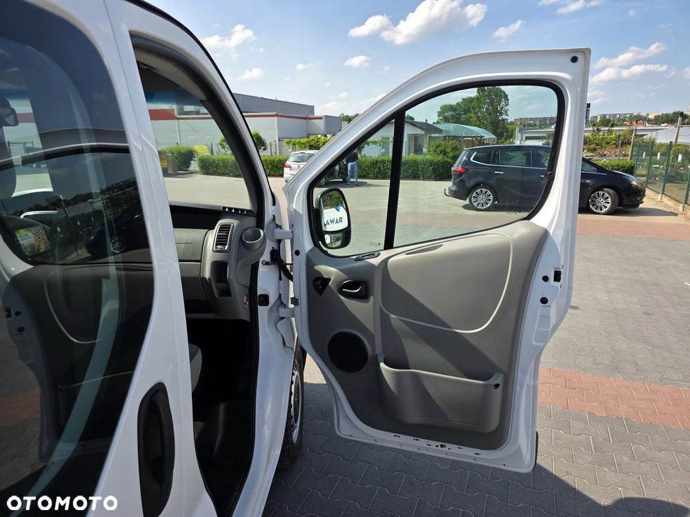 Opel Vivaro L1H1 DPF Tour - 10