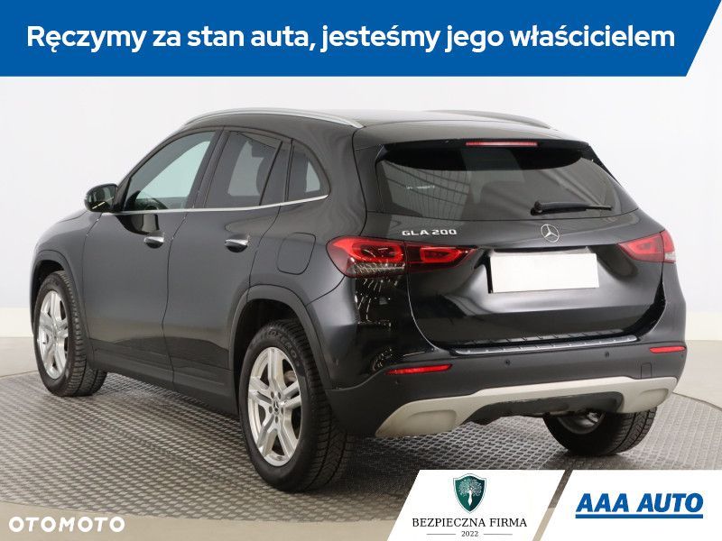 Mercedes-Benz GLA - 6