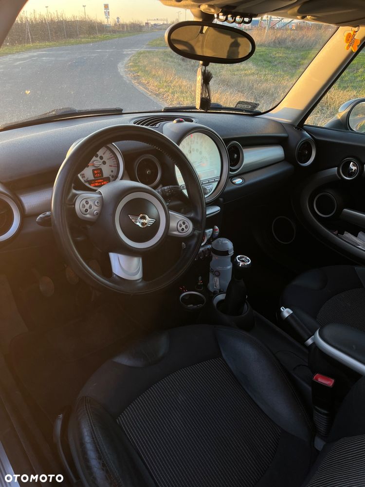 MINI Cooper Standard - 6