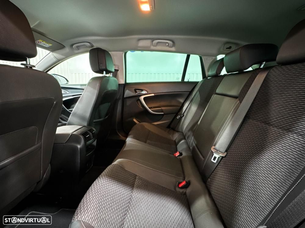 Opel Insignia - 10