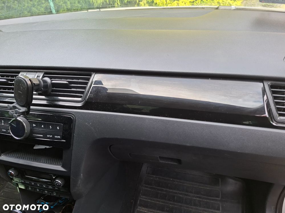 Skoda RAPID 1.4 TSI Edition DSG - 5