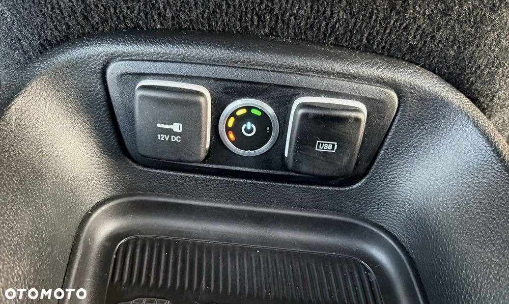 Chrysler Pacifica - 31