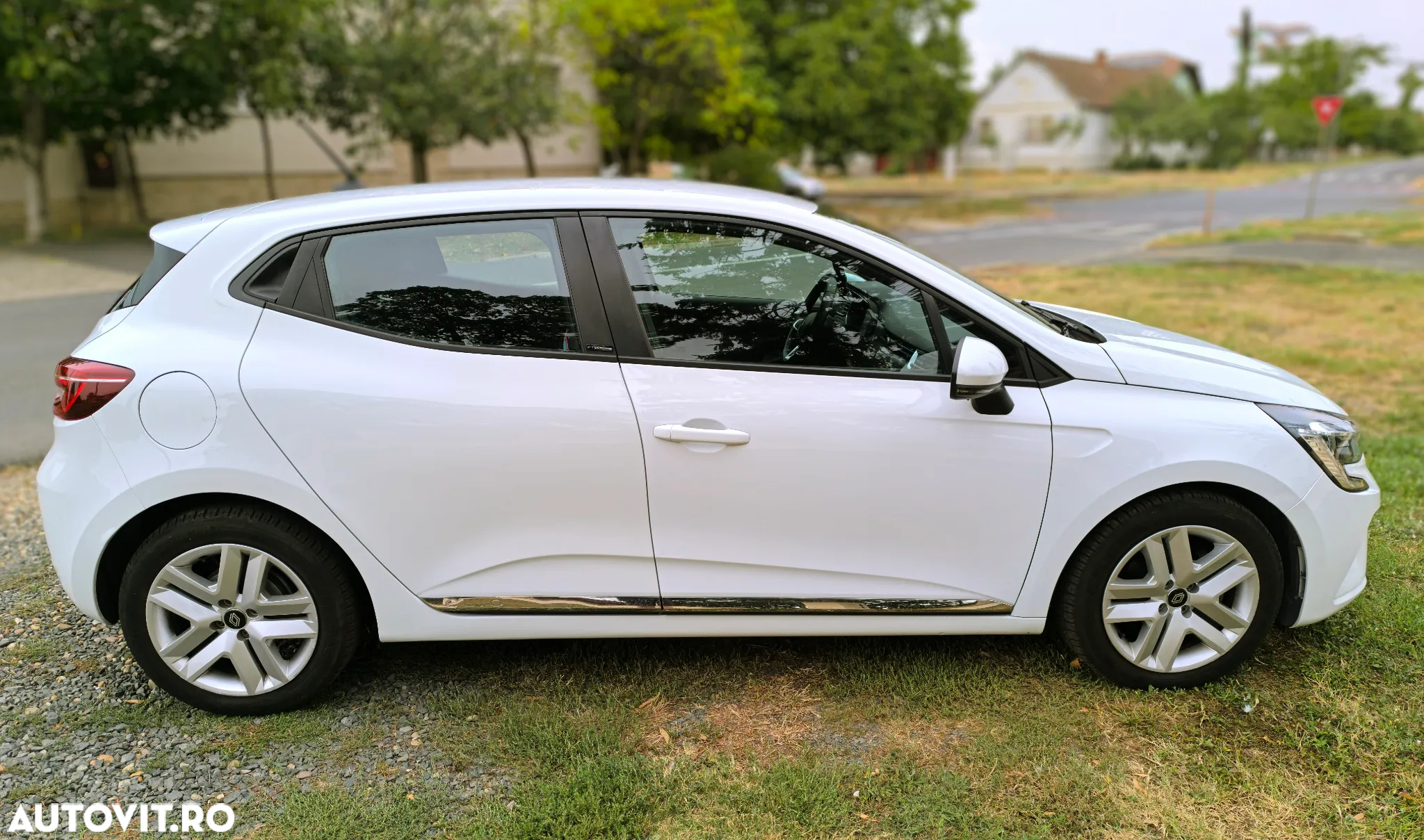 Renault Clio E-TECH Hybrid 140 ZEN - 3