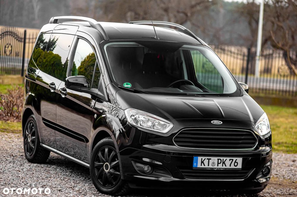 Ford Tourneo Courier 1.0 EcoBoost S&S Titanium - 1
