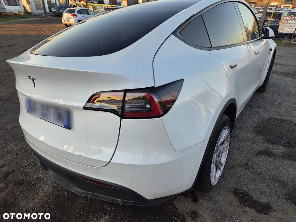 Tesla Y RWD - 1