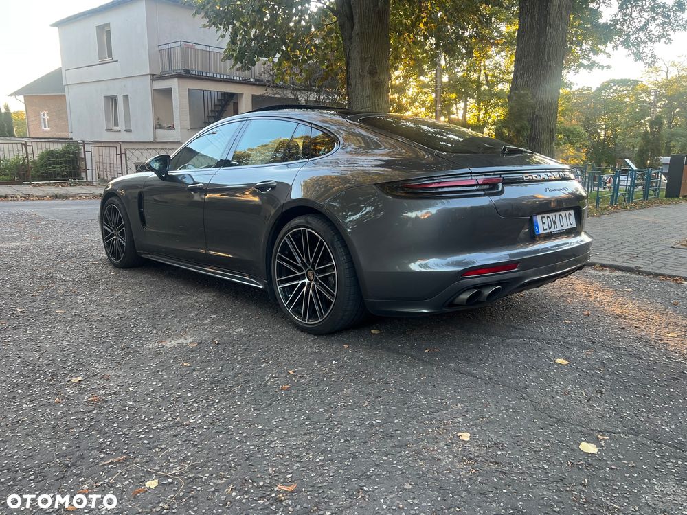 Porsche Panamera 4S - 4