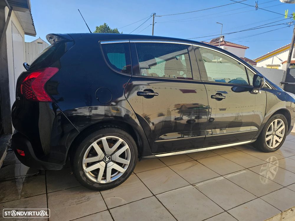 Peugeot 3008 2.0 HDi Hybrid4 99g - 1