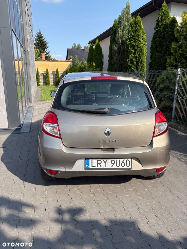 Renault Clio - 5
