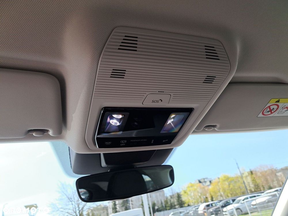 Volkswagen T-Roc 1.5 eTSI Life DSG - 31