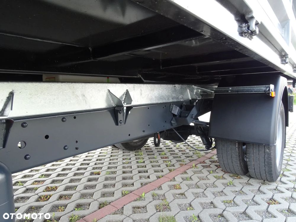 Iveco DAILY - 17