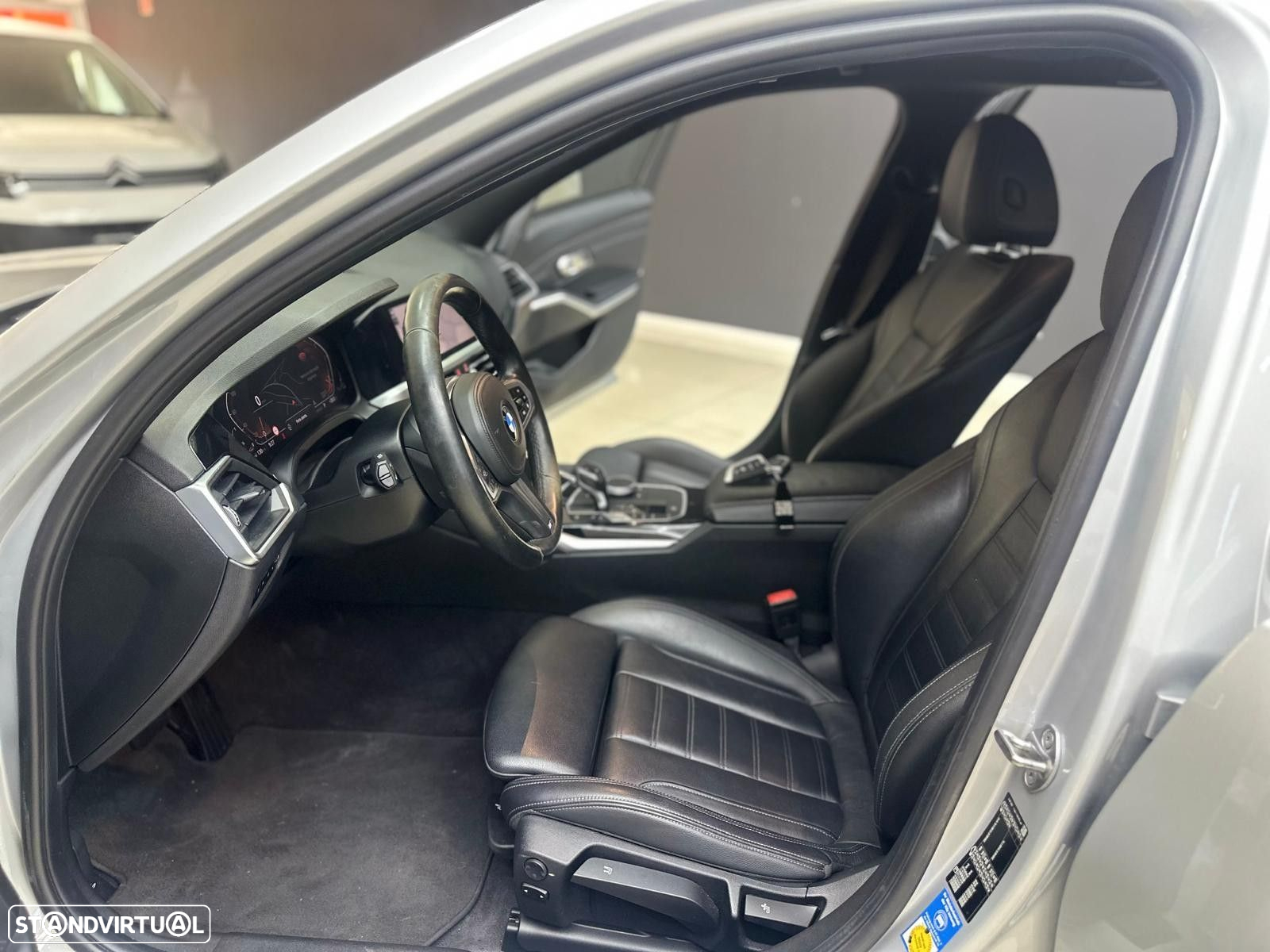 BMW 320 d Pack M Auto - 25