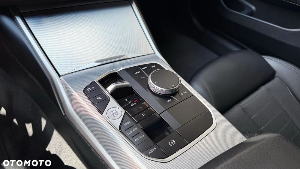 BMW Seria 3 320d M Sport Shadow sport - 28