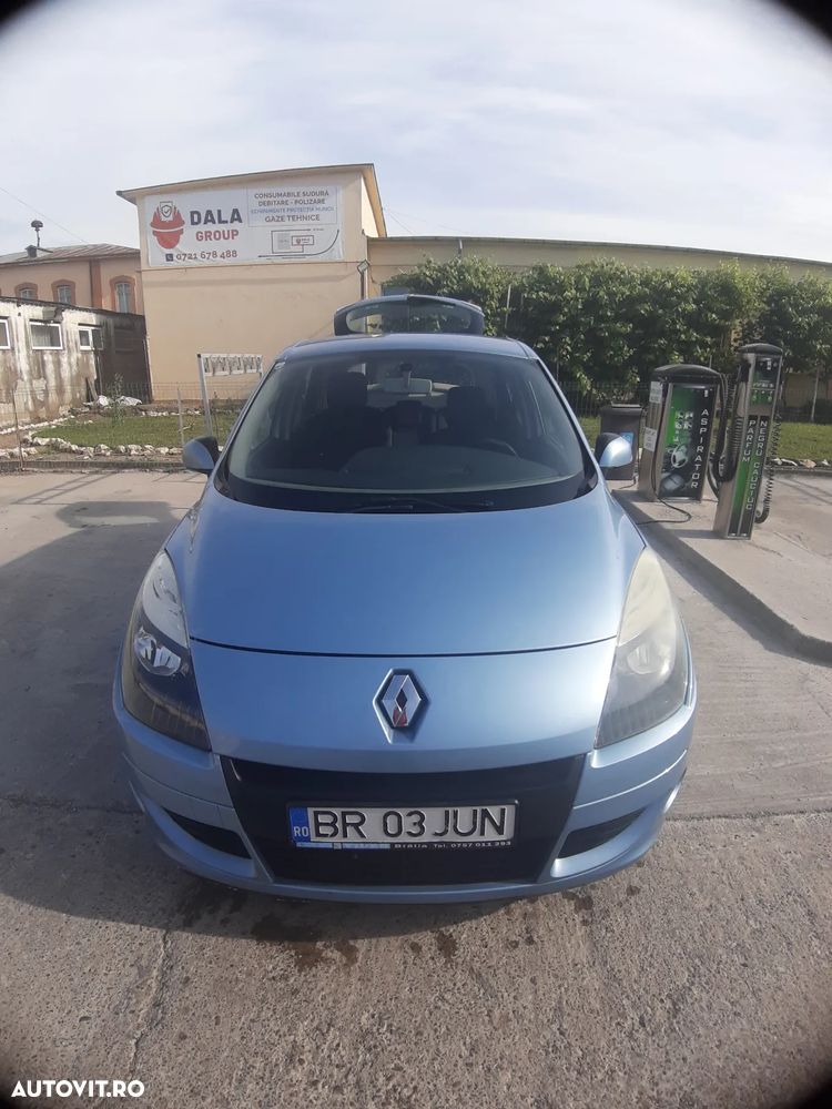 Renault Scenic - 1