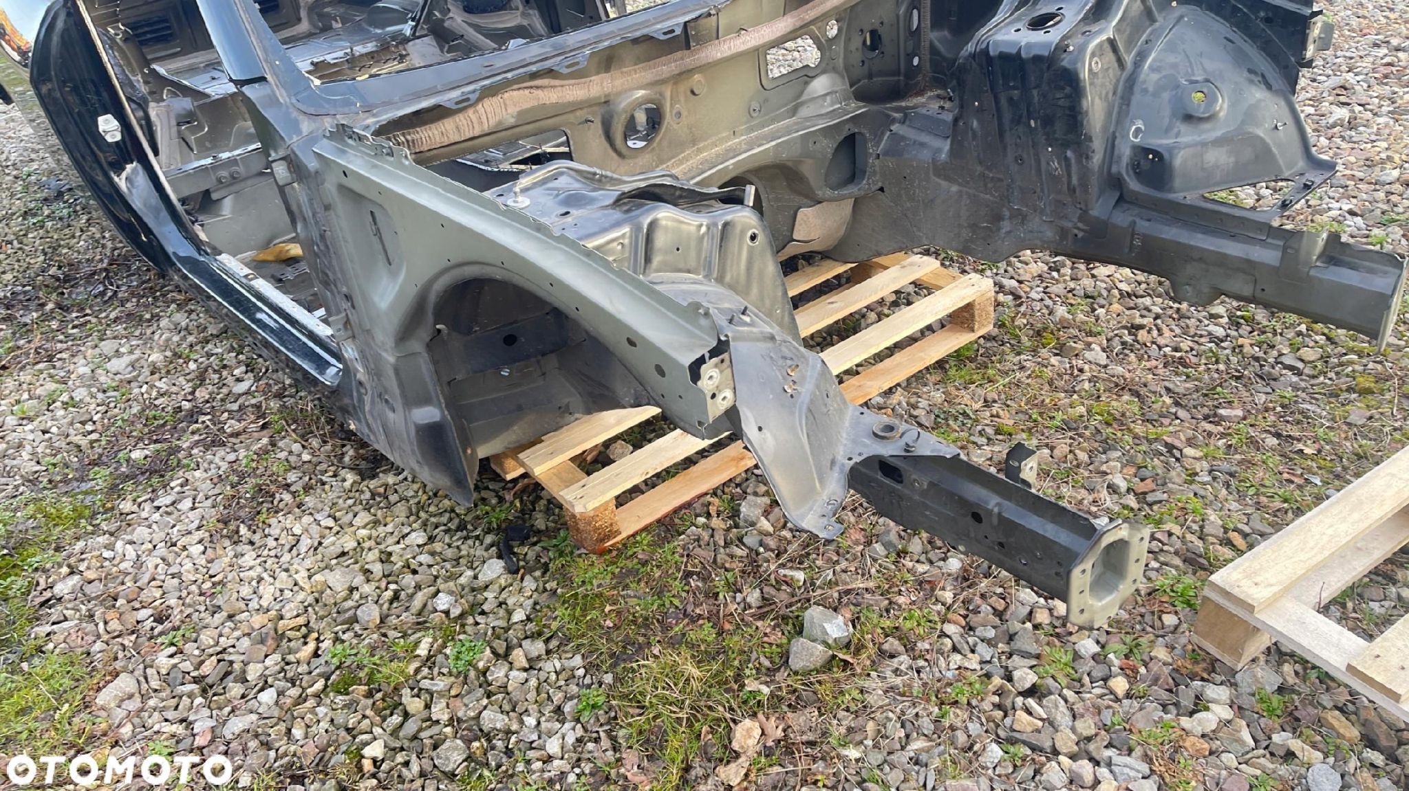 U2 DODGE CHALLENGER 15- ĆWIARTKA PRAWA PRZÓD PODŁUŻNICA KIELICH PX8 - 1