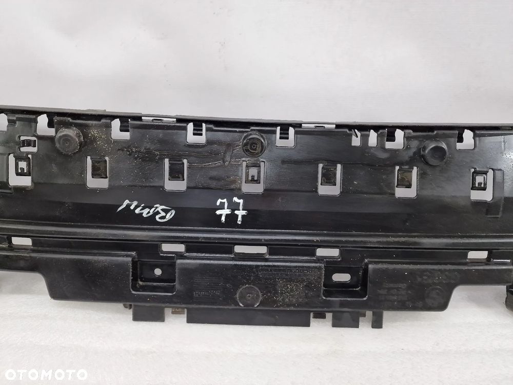 BMW G30 / G31 M-PAKIET WSPORNIK / ŚLIZG / MOCOWANIE ZDERZAKA TYLNEGO TYLNIEGO TYŁ , NR 51128064714 , NR AUKCJI NSŁ77 - 4