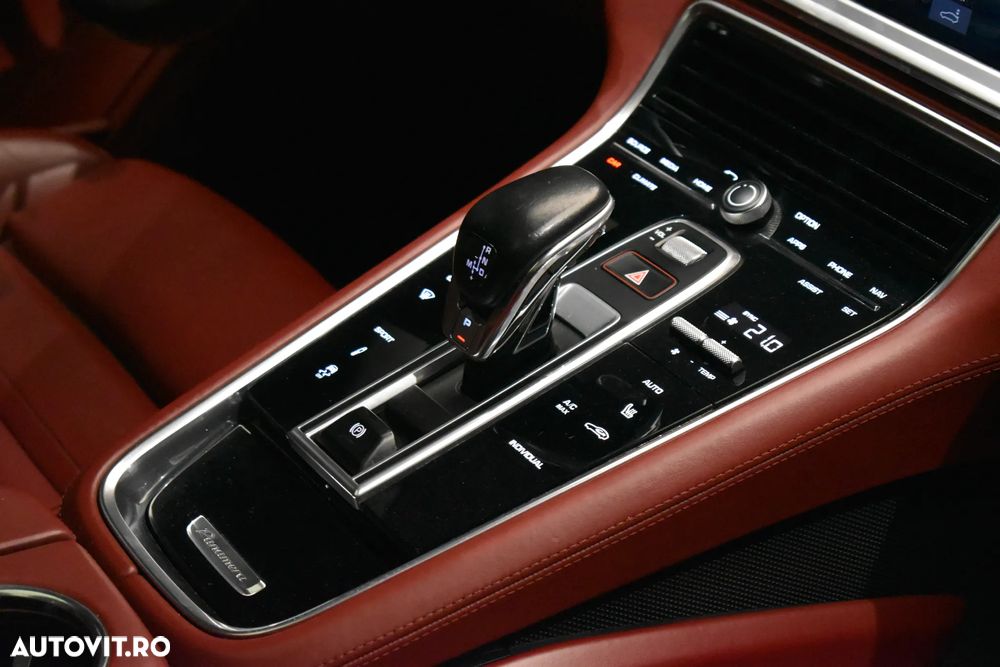 Porsche Panamera - 14