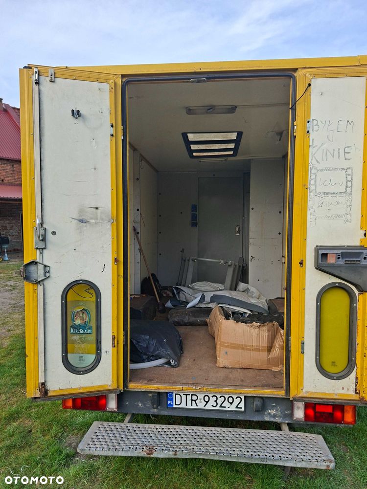 Mercedes-Benz Sprinter - 5
