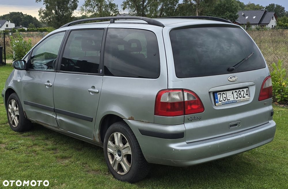Ford Galaxy - 3