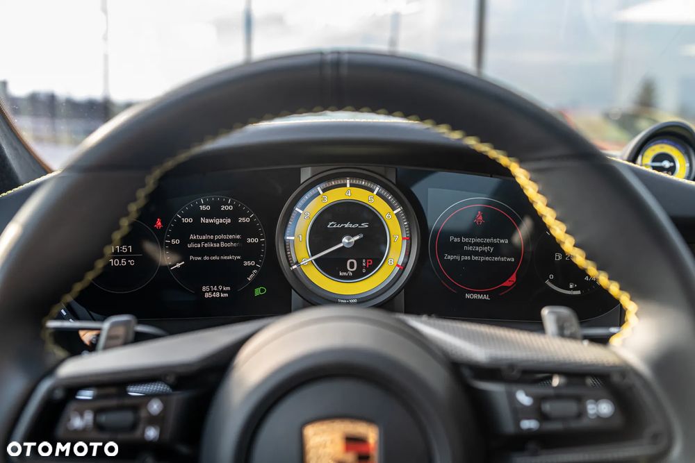 Porsche 911 Turbo S - 18