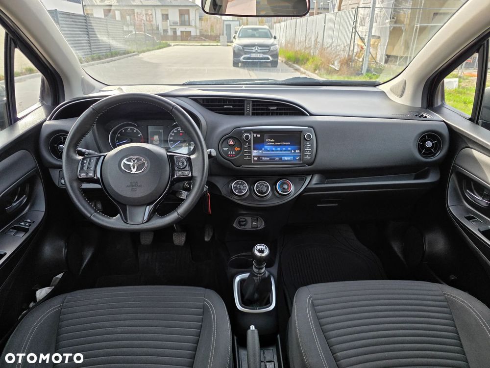 Toyota Yaris 1.5 Premium - 19
