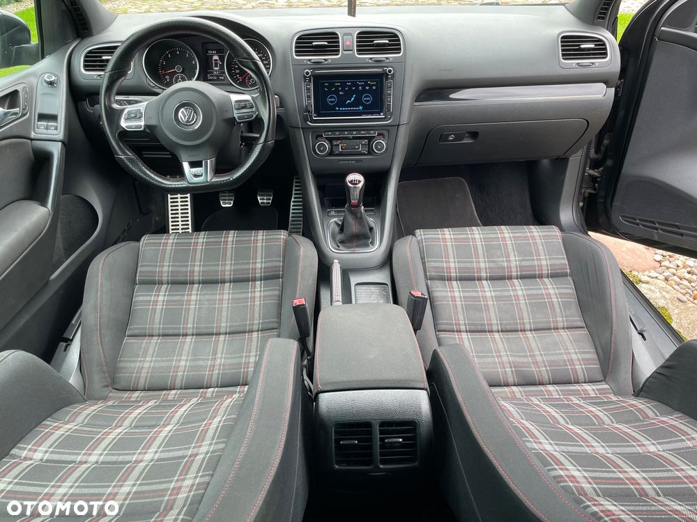 Volkswagen Golf - 7