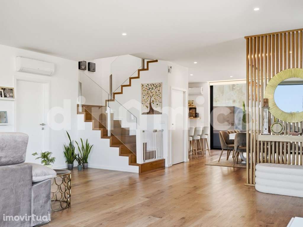 Moradia T3 Como Nova - Pronta a habitar! - Grande imagem: 2/36