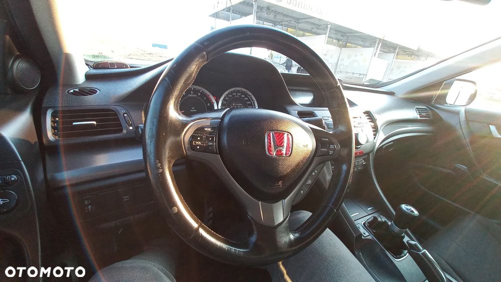 Honda Accord 2.0 Comfort - 25