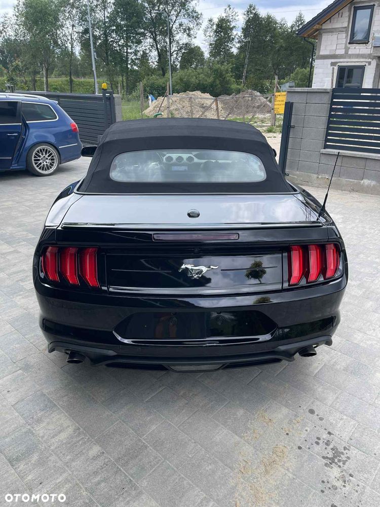 Ford Mustang 2.3 EcoBoost - 21