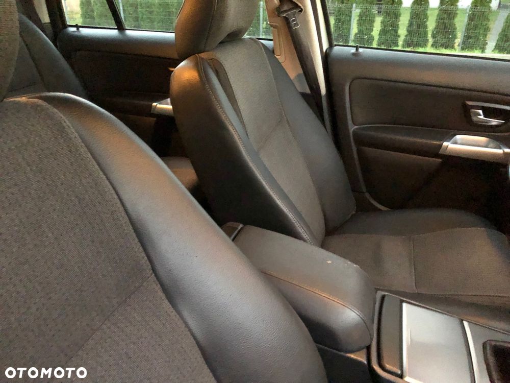 Volvo XC 90 2.5T AWD Momentum - 39