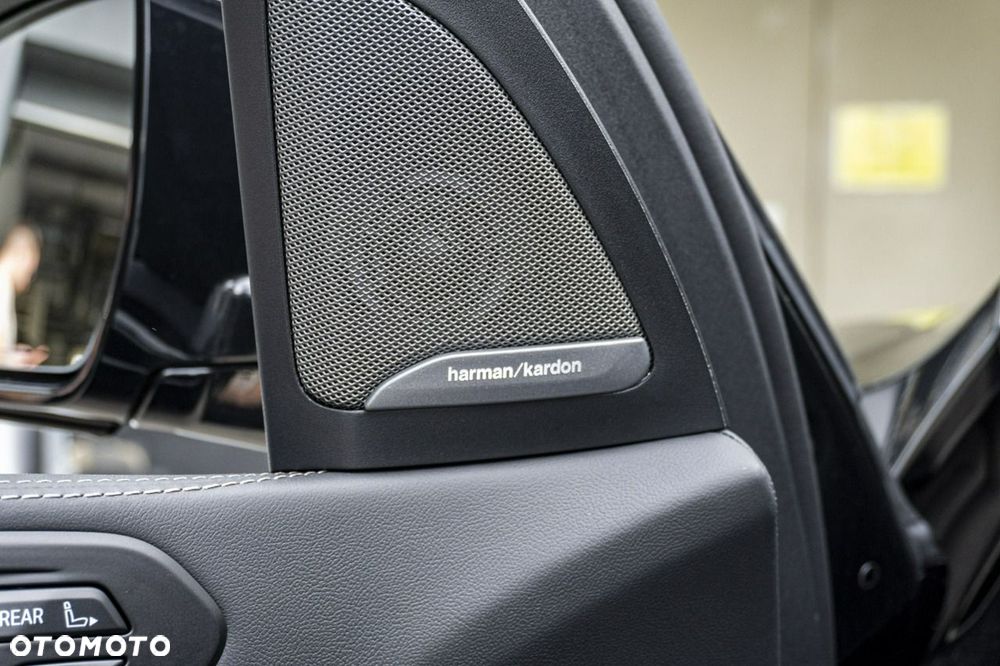 BMW X7 - 25