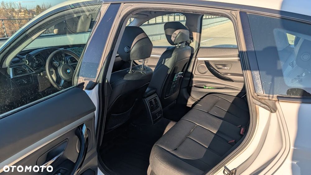 BMW 3GT 320i xDrive - 9