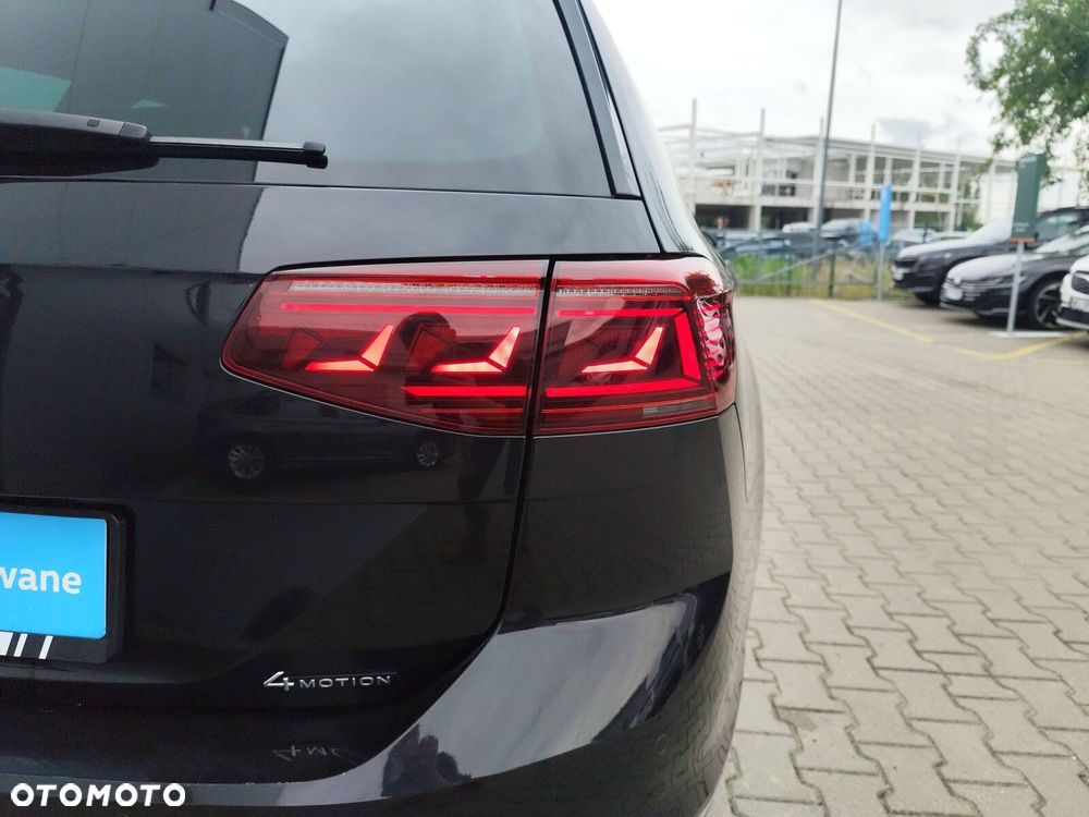 Volkswagen Passat - 37