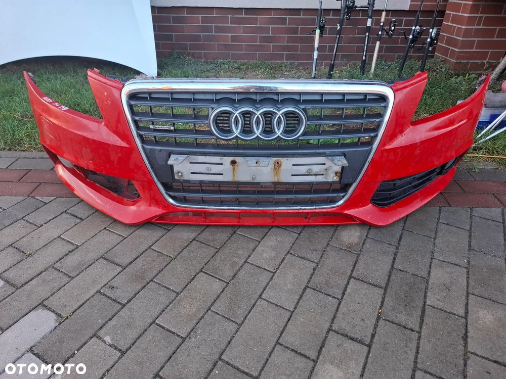 Przedni zderzak Audi A4 B8