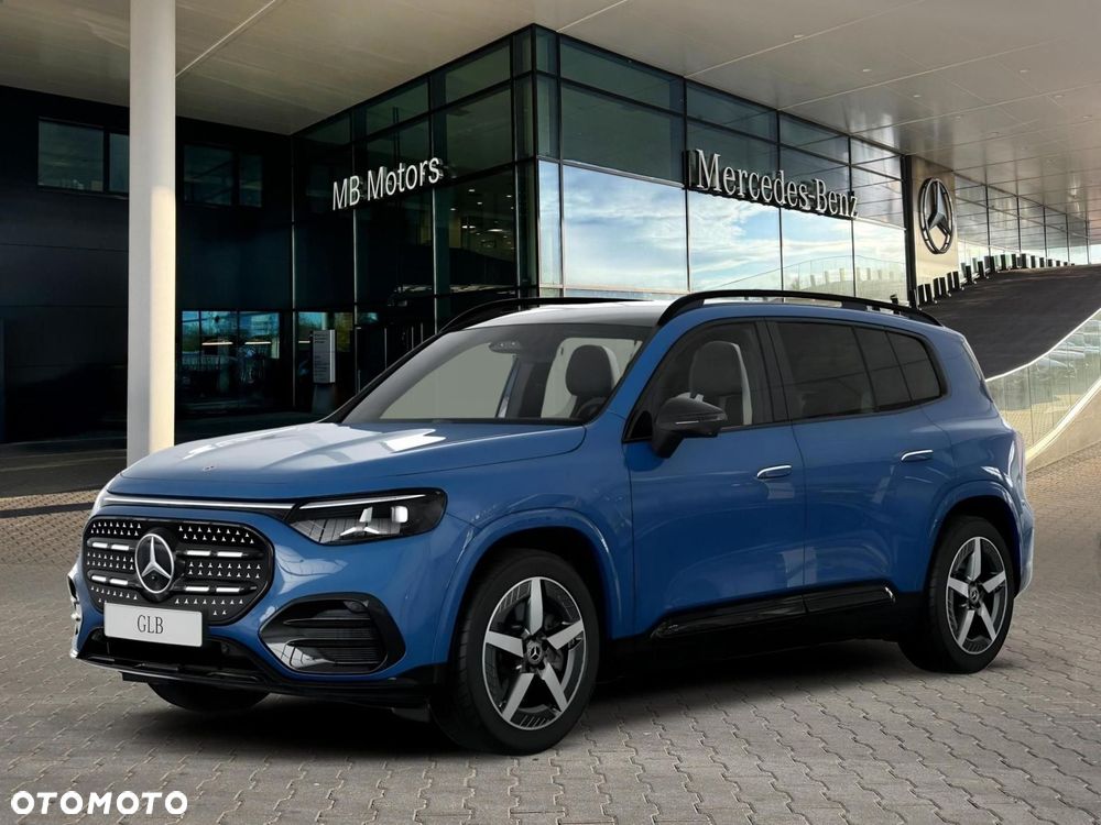 Mercedes-Benz GLB - 1