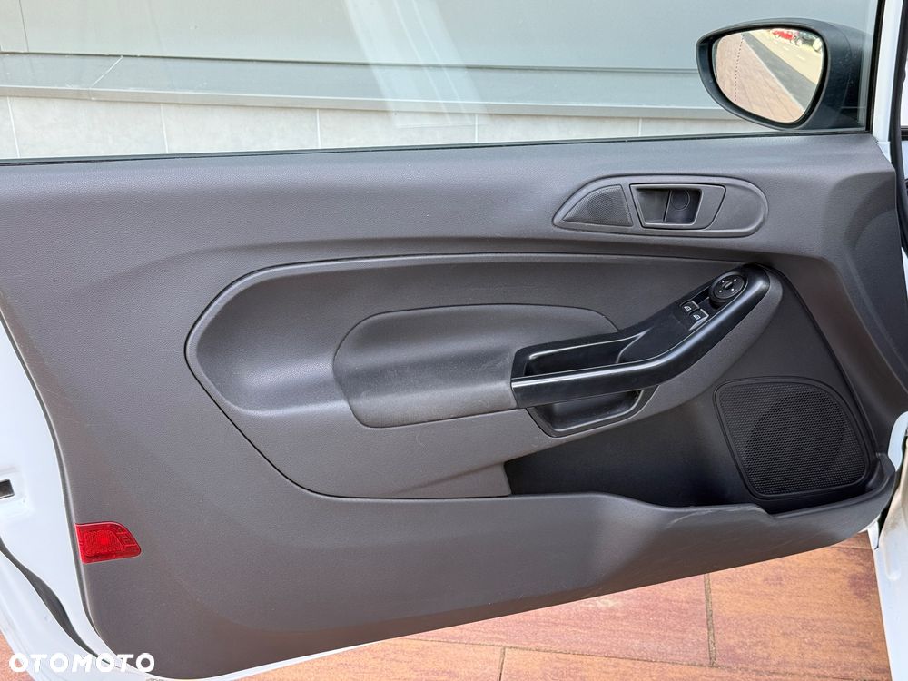 Ford Fiesta - 9
