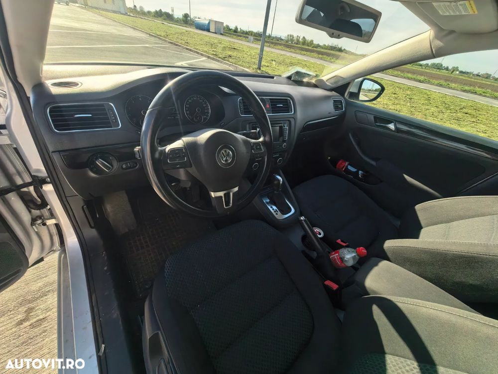 Volkswagen Jetta 1.4 TSI DSG Trendline - 9