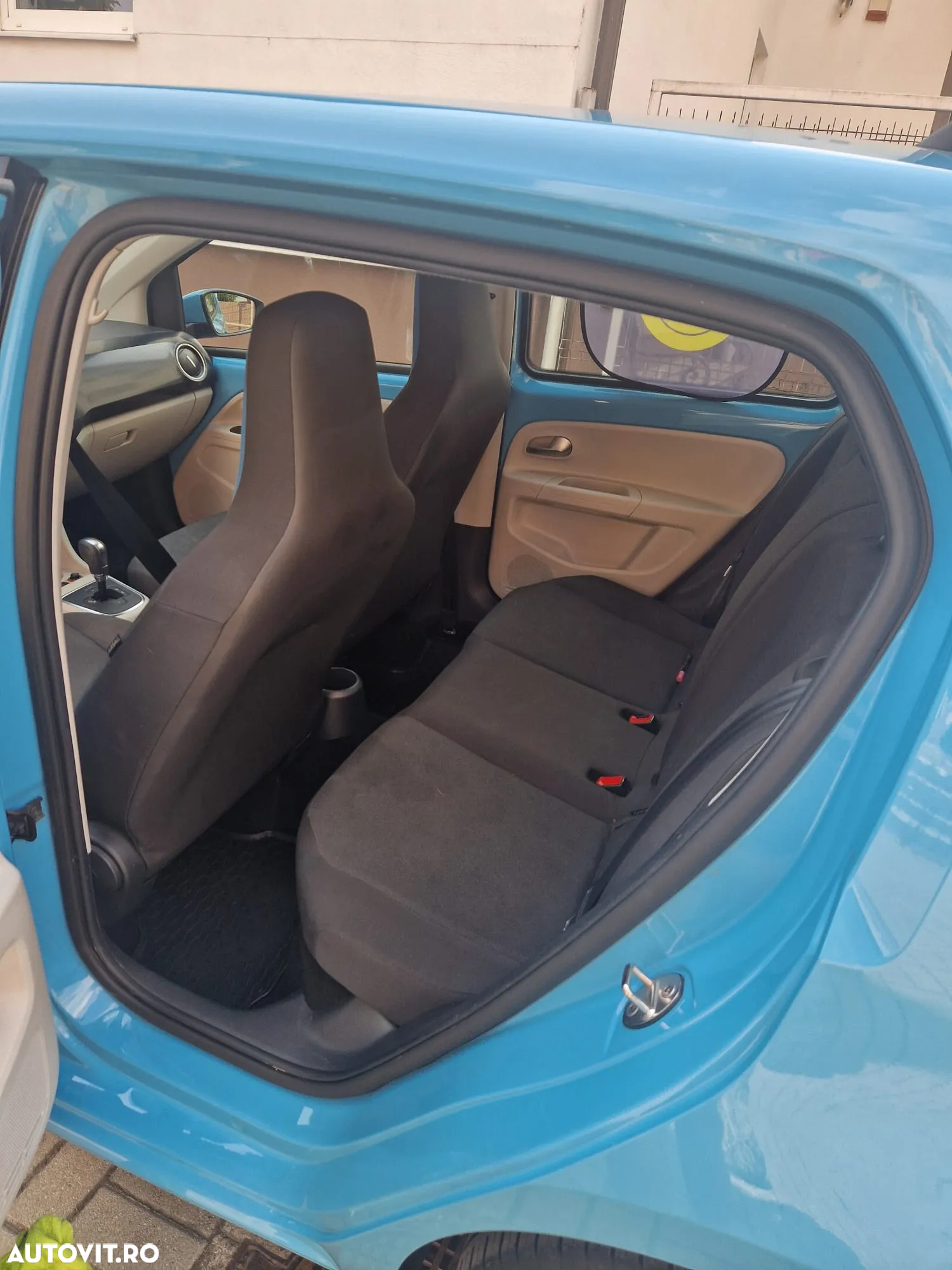 Volkswagen up! 1.0 BMT MPI High Aut. - 10
